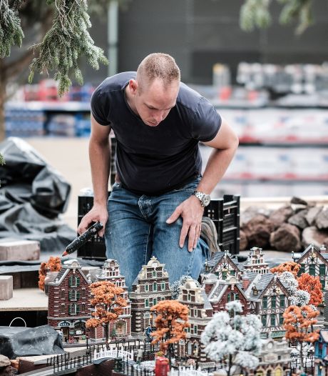 De kerstshow van de Intratuin wordt dit jaar kleurrijker dan ooit