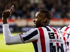 ‘Opa’ Bokila geniet van ‘bescheiden benjamin’ Van Berkel: ‘Die jongen moet vooral lekker zo doorgaan’