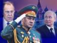 Sergej Lavrov (links) en Sergej Sjojgoe (midden), twee ministers die uit de regering van Vladimir Poetin kunnen verdwijnen.