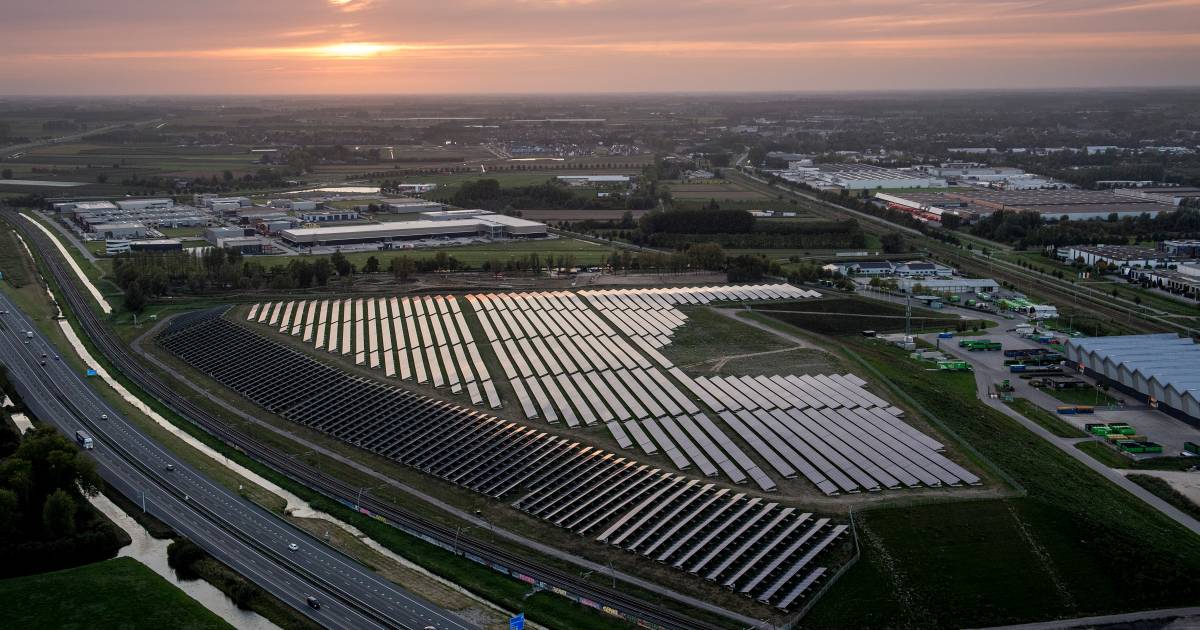 Twee nieuwe zonneparken rondom Knooppunt Deil | West Betuwe | gelderlander.nl - De Gelderlander