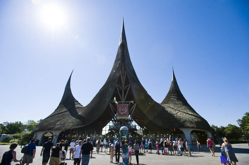 Coronatoegangsbewijs verplicht om Efteling te kunnen bezoeken controles aan de deur Foto AD.nl