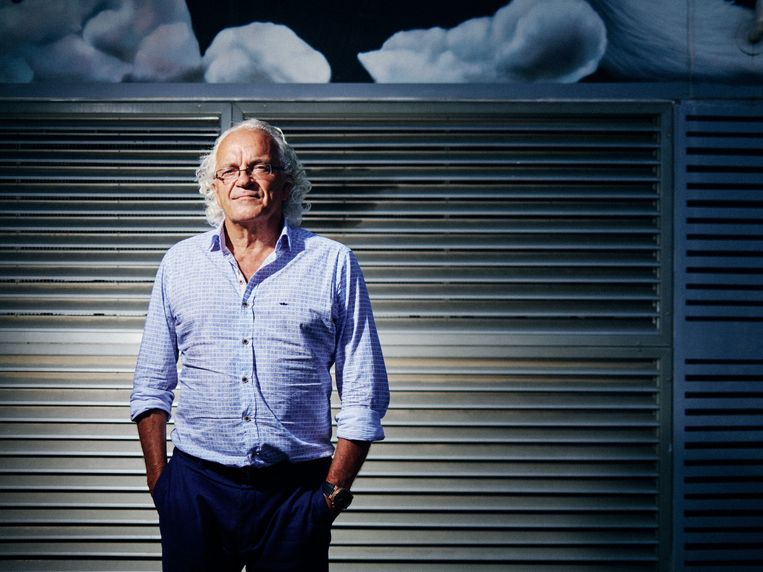 Marc Noppen van UZ Brussel: 'Zolang de planeet niet gevaccineerd is, zullen we voor internationaal reizen met restricties moeten leven.' Beeld Thomas Sweertvaegher