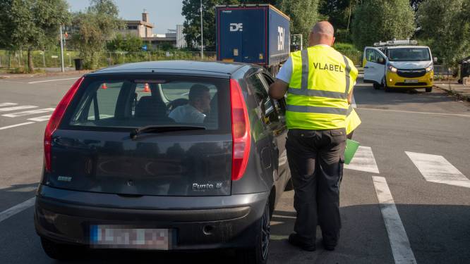 Vier chauffeurs spelen auto kwijt tijdens verkeerscontrole