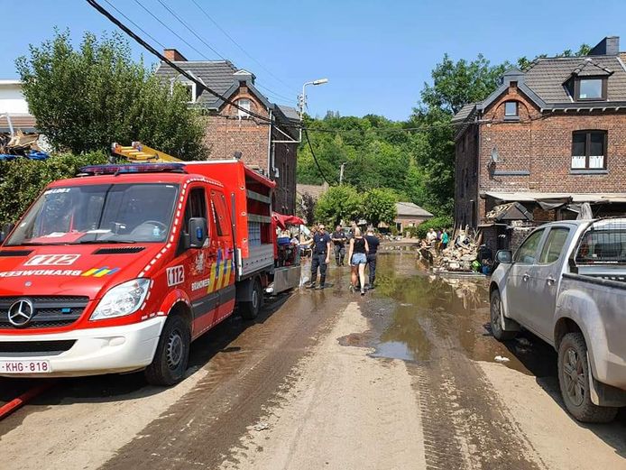 L'équipe de Wetteren au travail dans la zone sinistrée.