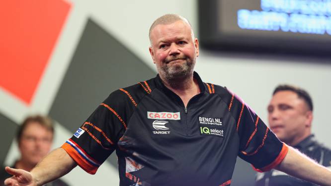 Raymond van Barneveld krijgt met onthutsend laag gemiddelde pak slaag van Gerwyn Price