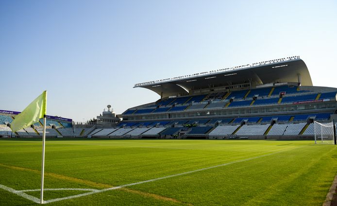 Het GSP Stadium, waar Ajax vanavond aantreedt tegen APOEL en PSV volgende weekl tegen Apollon Limassol.