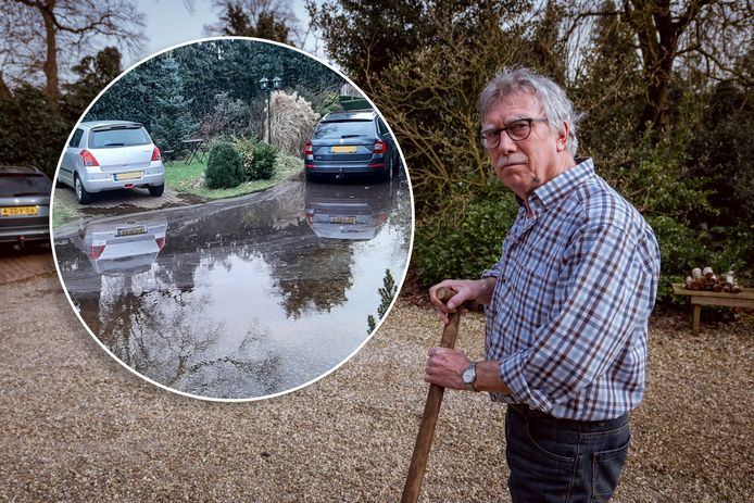 Henk Koopman had eerder wateroverlast, nadat in het dorp een verouderde waterleiding van Vitens het begaf. Zijn huis aan de Kloosterdijk in Sibculo bevindt zich dan ook op het laagste punt.