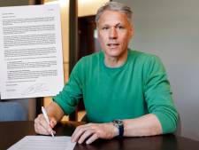 Marco van Basten luidt met persoonlijke brief aan FIFA-baas de noodklok: ‘Willen de bal zien rollen, geen gedoe en gezeik’
