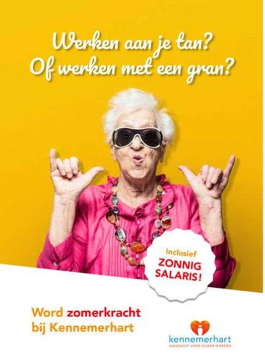 Een van de posters waarmee zorginstelling Kennemerhart jongeren probeert te verleiden tot een vakantiebaan in de ouderenzorg.