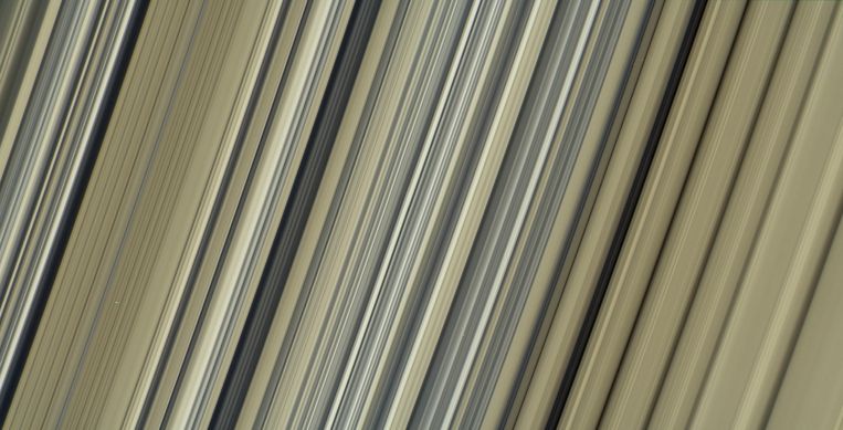 De ringen van Saturnus. Close-up gemaakt door NASA-sonde Cassini. Beeld NASA