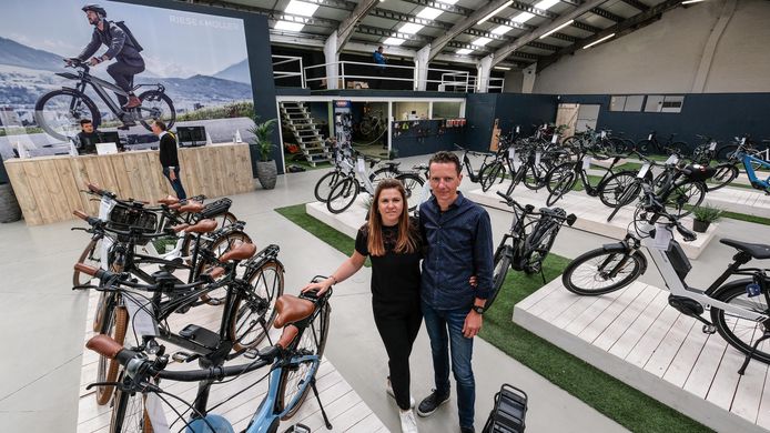 vraag naar Competitief Victor Bike Concept opent speciaalzaak met elektrische fietsen in Kortrijk |  Kortrijk | hln.be