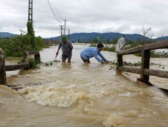Zeker 46 doden en 33 vermisten bij overstromingen in Vietnam