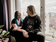 Hoe Wes na een dagje sauna zijn Nina opeens ten huwelijk vroeg: ‘Als het goed is, is het gewoon goed’