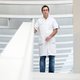 Diederik Gommers wil meer voorlichting over het coronavaccin, daarom geeft hij nu zelf uitleg