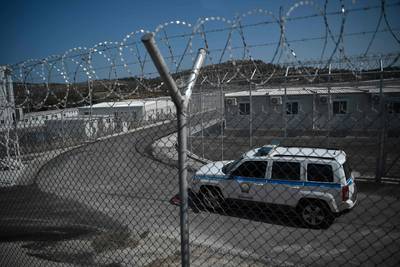 La Grèce inaugure son premier camp “fermé” pour demandeurs d’asile