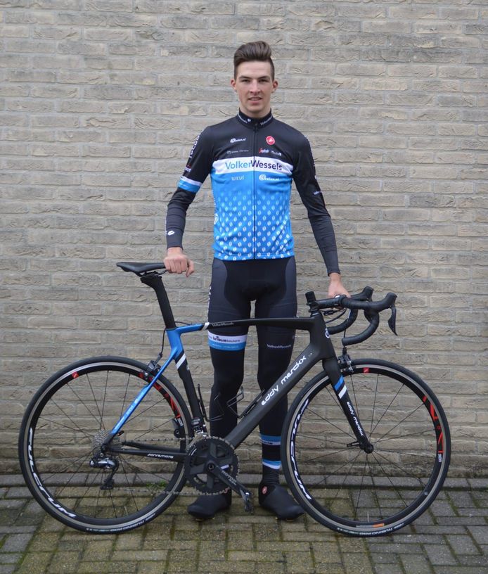 Timo de Jong in het shirt van VolkerWessels-Merckx.