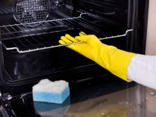 Zo maak je je oven weer blinkend schoon