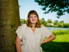 Alina Bijl (21) strijdt vóór jongeren en tégen het leenstelsel:  ‘Dat systeem is de wereld op z'n kop’
