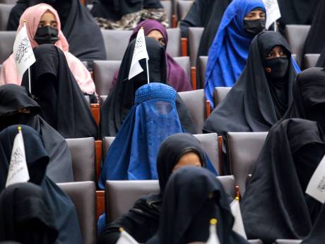 L’UE dénonce l’empoissonnement de 60 filles dans leur école au nord de l’Afghanistan
