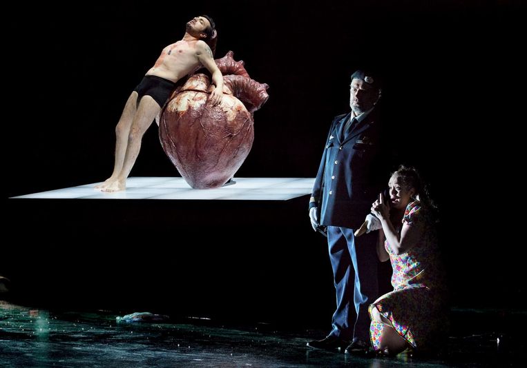 'Ernani' van Opera Ballet Vlaanderen. Beeld Annemie Augustijns