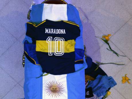Maradona wordt vandaag al begraven in Jardin de Paz, naast zijn ouders