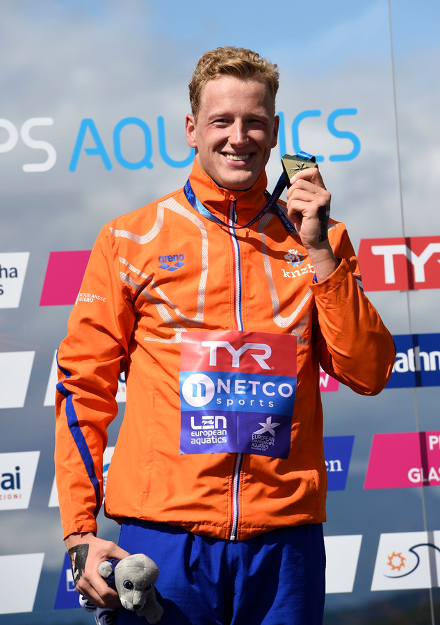 Ferry Weertman met zijn gouden medaille.
