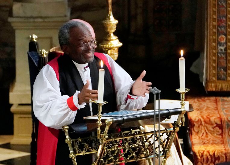 Bisschop van de Amerikaanse Episcopaalse Kerk Michael Curry tijdens zijn preek in de St. George's Chapel in Windsor Castle. Beeld REUTERS