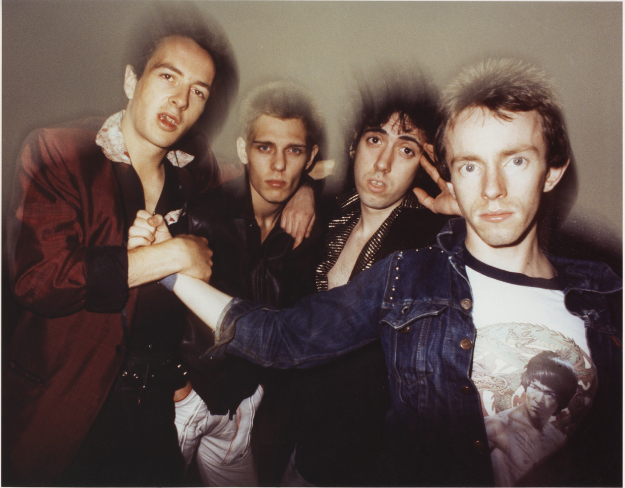 The Clash in New York in 1978. Van links naar rechts: Joe Strummer, Paul Simonon, Mick Jones en Nicky 'Topper' Headon.  Beeld Getty