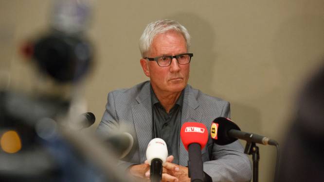 Harde aanpak permanent wonen campings Moerdijk