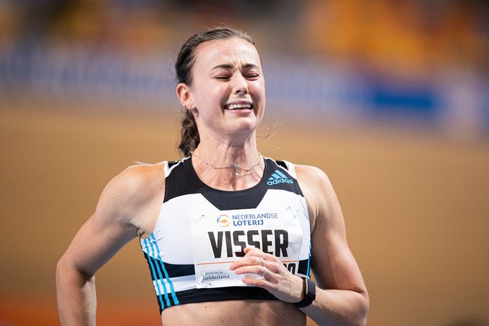 Nadina Visser loopt een hamstringblessure op.