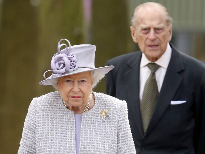 Queen Elizabeth en Philip na twee jaar weer samen onder een dak
