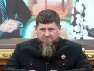 Opnieuw berichten dat ‘Bloedhond van Poetin’ Kadyrov (47) terminaal is: beelden tonen hoe hij roerloos vergadering voorzit