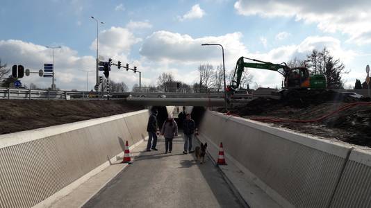 Fietstunnel D'n Engelsman onder de N18 bij Varsseveld is dinsdag opengesteld.