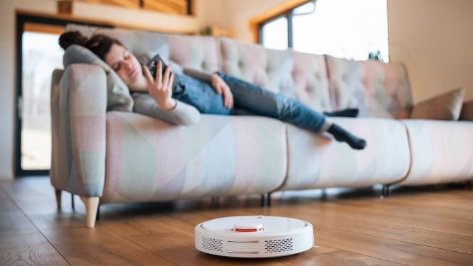 Hij valt van de trap en kan niet overweg met het tapijt: vijf fabels over robotstofzuigers doorprikt