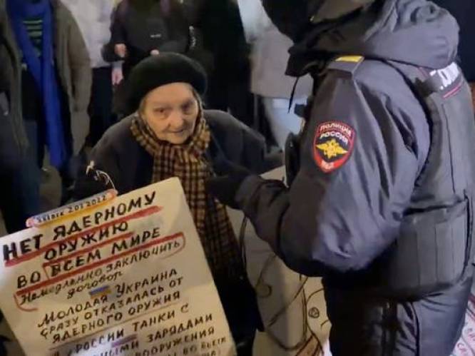 Russische politie pakt “oma van de oppositie” op tijdens protestactie in Sint-Petersburg