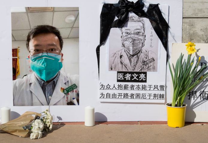 Li Wenliang stierf in februari zelf aan het nieuwe coronavirus, nadat hij in december als eerste voor het virus had gewaarschuwd.