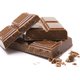 Chocolade-eters wegen minder dan anderen