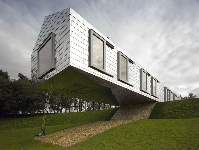 Balancing Barn in Suffolk, Engeland. Beeld Edmund Summer