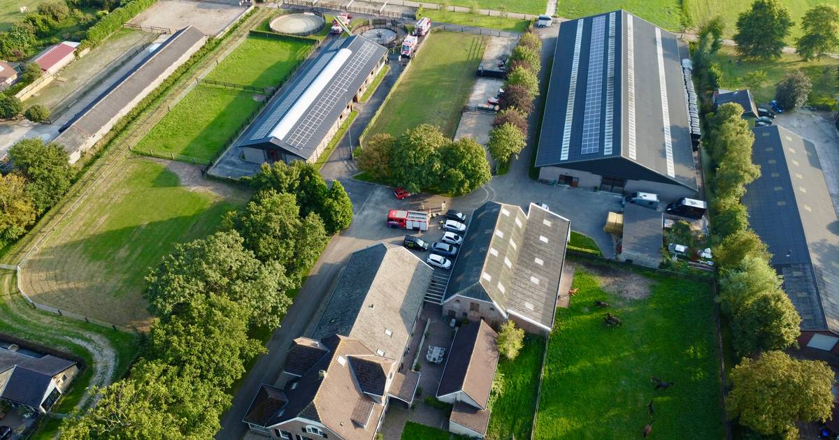Brand in woonboerderij aan de Achterweteringseweg in Maartensdijk