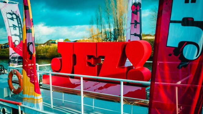 LIVE. De boot van JEZ! meert aan in Boom: volg hier de optredens van Berre, OSKI en Ian Thomas