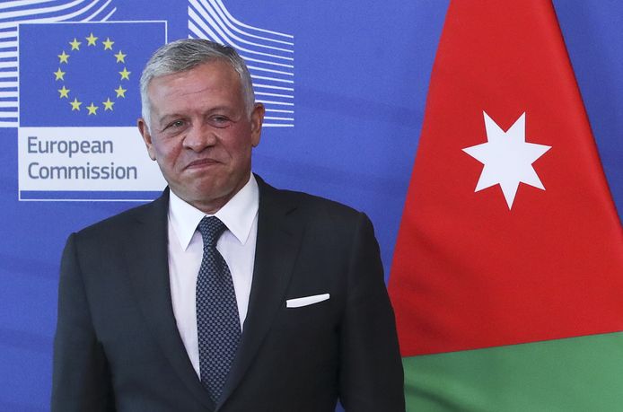 Koning Abdullah van Jordanië (59) heeft deelgenomen aan een internationale conferentie met als doel hulp te bieden aan de noodlijdende bevolking van Libanon.