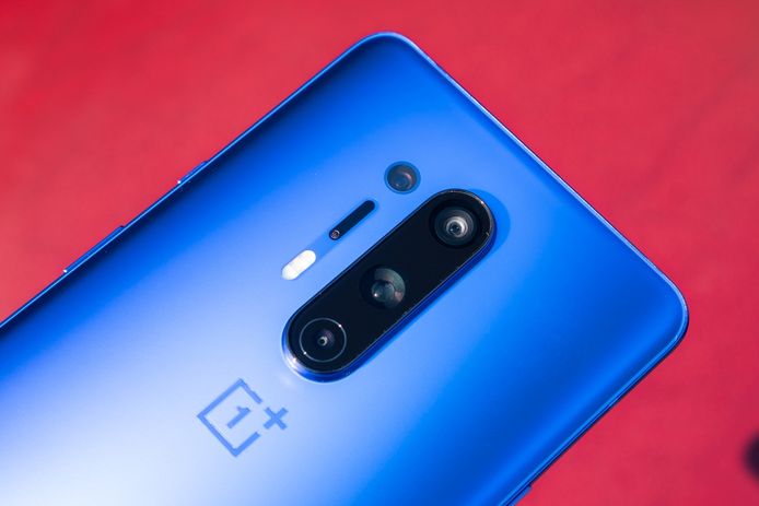 De OnePlus 8 Pro, het laatste vlaggenschip, kostte al 900 euro.