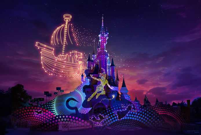 Disney Electrical Sky Parade met Peter Pan