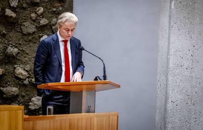 Net nu Wilders zijn Ruslandkoers verlegt, ontploft er een affaire die zijn achilleshiel raakt