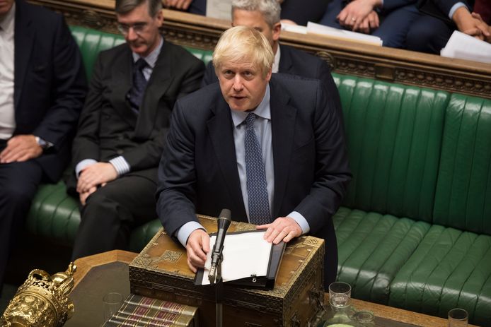 Premier Johnson leed gisteren twee nieuwe nederlagen in het parlement: dat keurde een verbod op een 'no deal' goed, en ontzegde hem nieuwe verkiezingen.