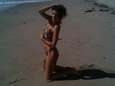 Elisabetta Canalis pose en bikini sur Twitter