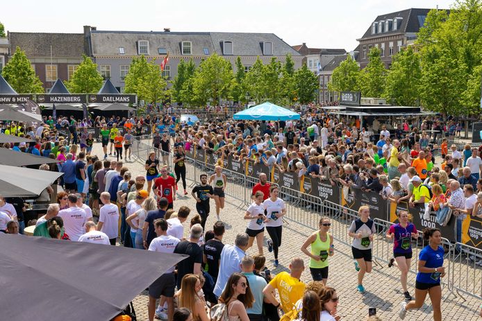 Bossche Vestingloop uitverkocht met 10.000 deelnemers: ‘Dit is een ...