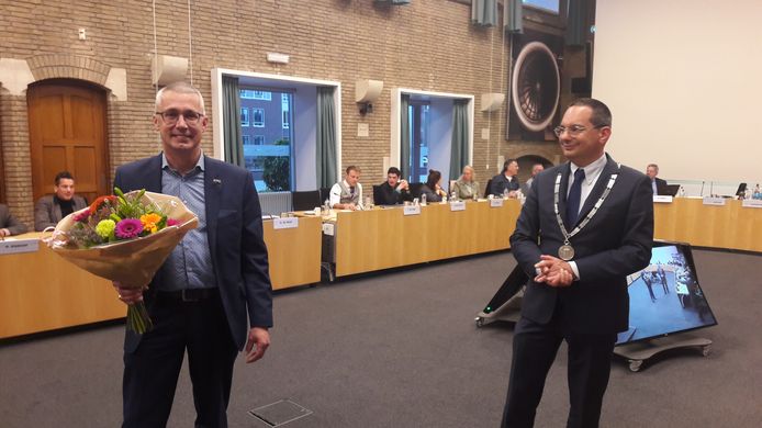 VVD'er Manus Bolders zwaaide in mei 2021 af als Woensdrechts raadslid, keerde in december terug toen partijgenoot Robbert-Jan Willeboordse verhuisde, maar zet nu toch echt een punt achter zijn politieke loopbaan.