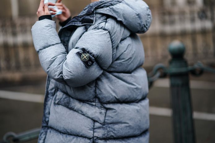 Rose kleur Kelder slogan Jongeren hebben het gemunt op dure designerjassen: 'Een jas van 300 euro  zien jongeren niet als duur' | Bevelanden | pzc.nl