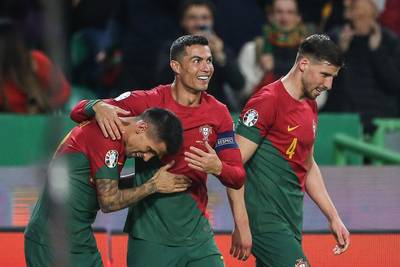 LIVE PORTUGAL-LIECHTENSTEIN. 1-0! Uithaal Cancelo valt via Ronaldo in de netten